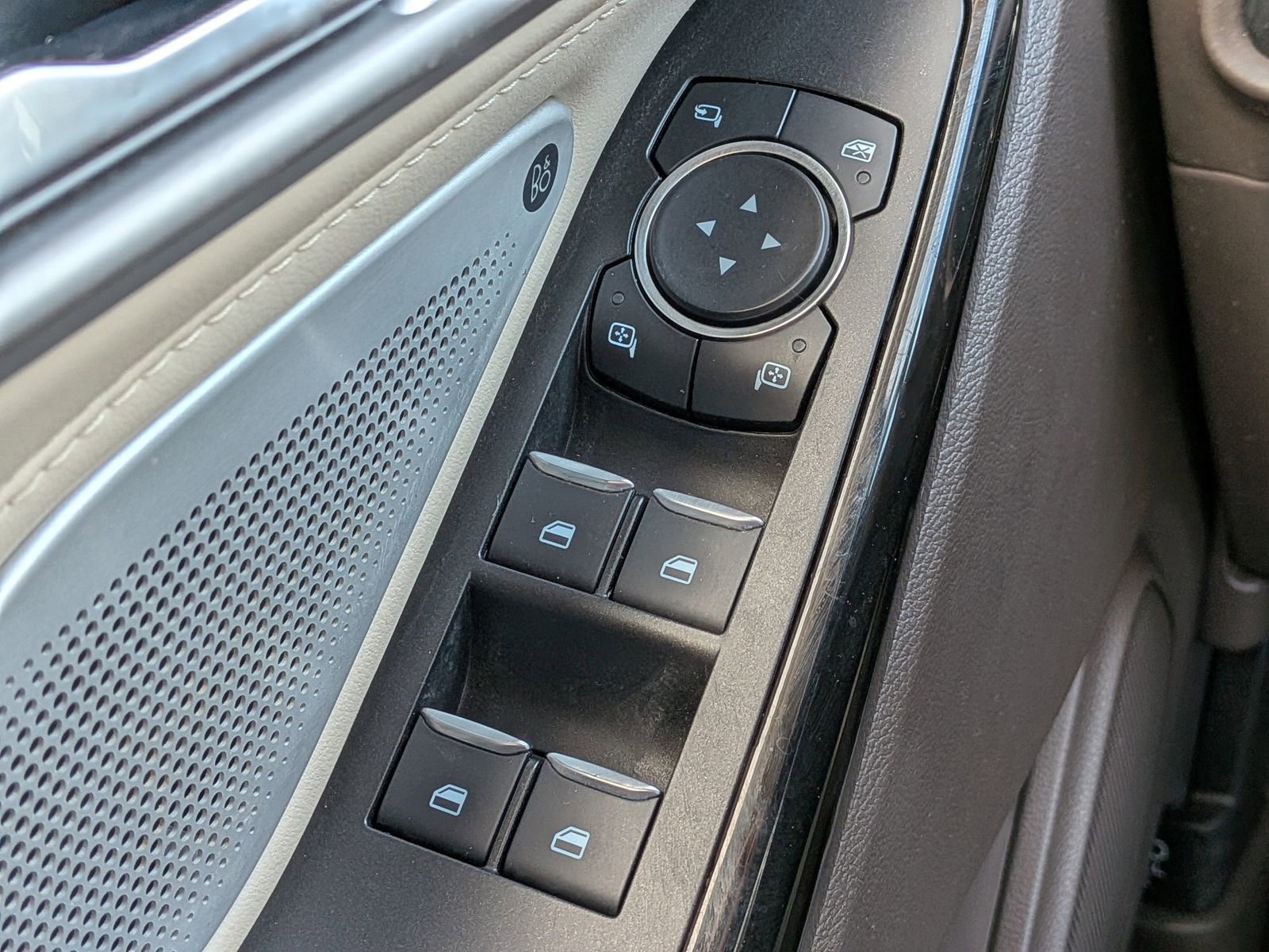 Certified 2021 Ford Explorer Platinum w/ Equipment Group 601A image 26