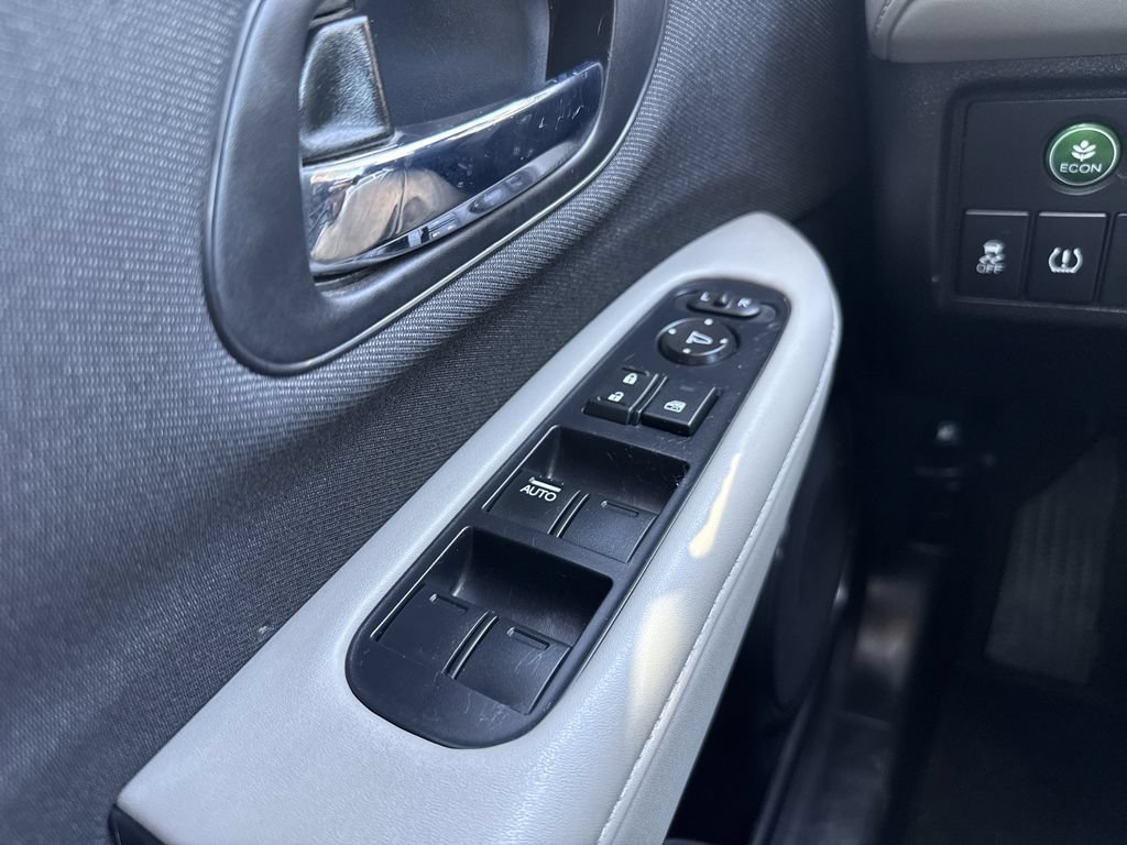 Used 2022 Honda HR-V LX image 24