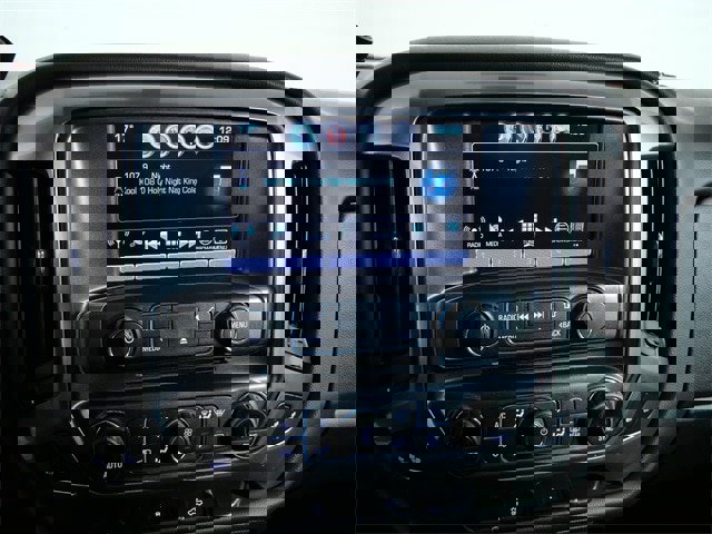 Used 2018 Chevrolet Silverado 1500 LT w/ All Star Edition image 19