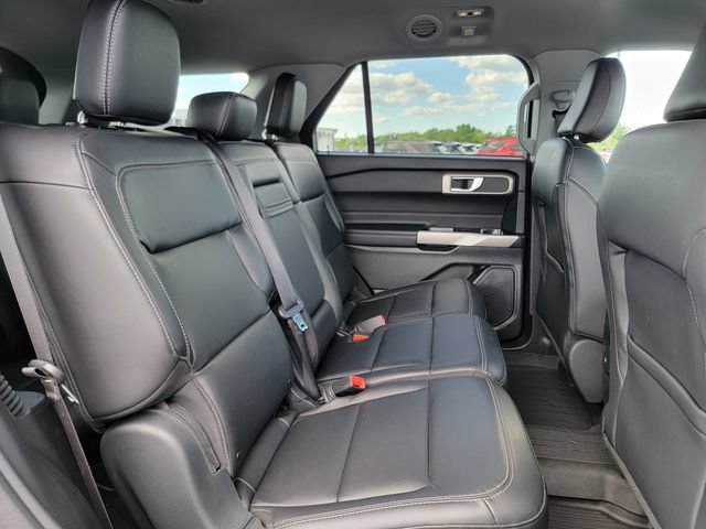 Certified 2023 Ford Explorer XLT w/ Equipment Group 202A AWD/4WD image 24