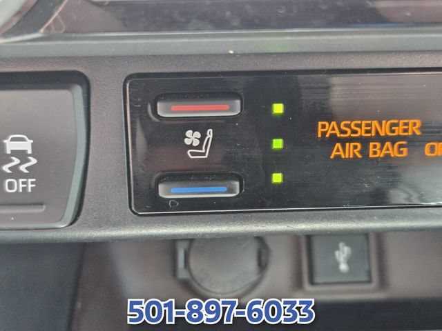 Used 2020 Toyota RAV4 Limited AWD/4WD image 24