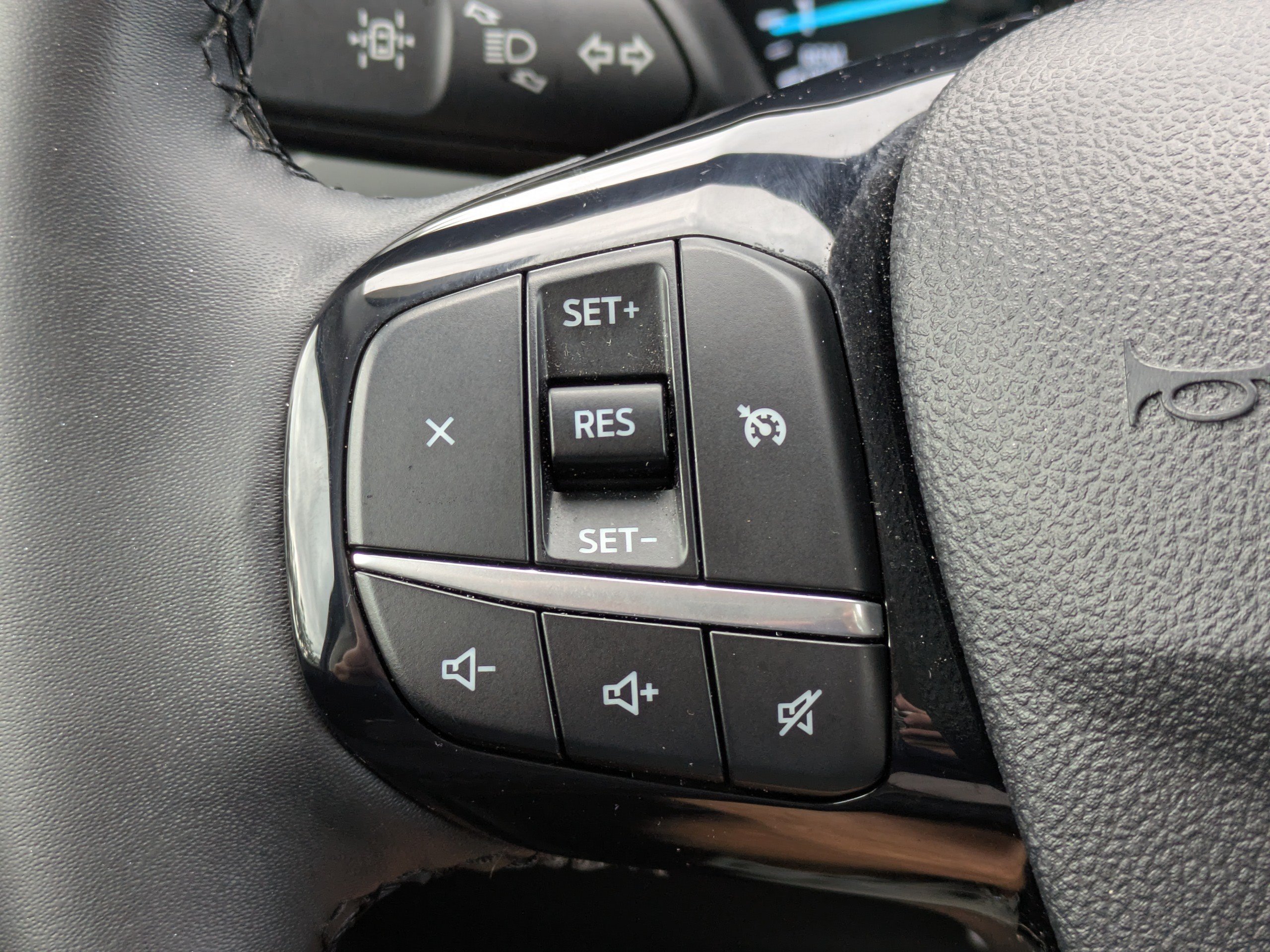 Certified 2022 Ford Escape SE w/ SE Sport Appearance Package AWD/4WD image 26
