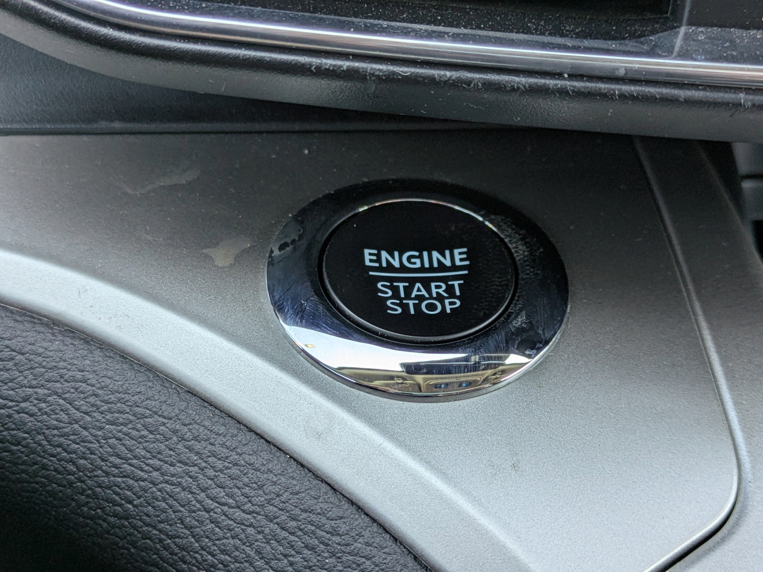 Certified 2022 Ford Explorer XLT w/ Equipment Group 202A image 26