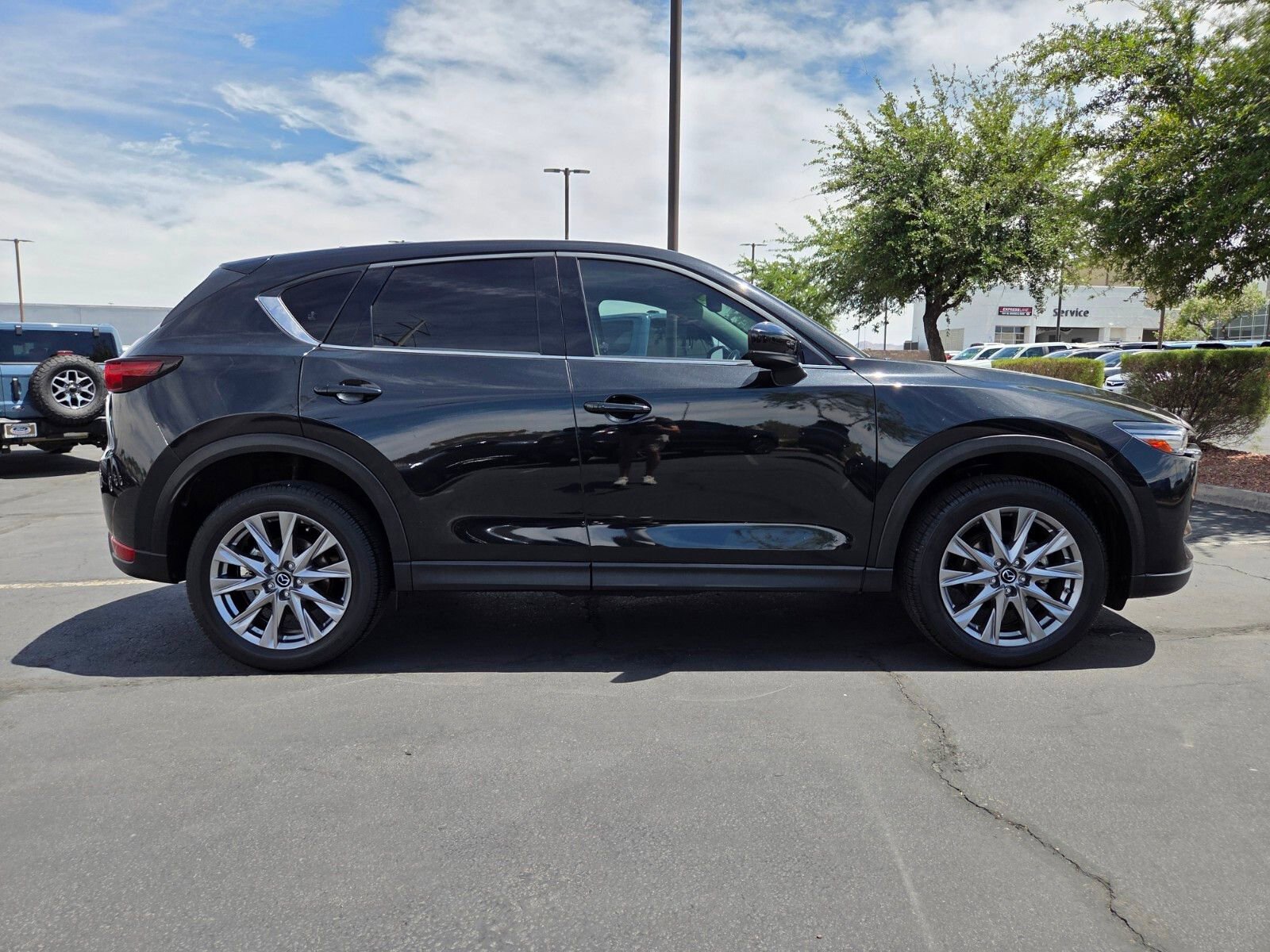 Used 2020 MAZDA CX-5 Grand Touring w/ GT Premium Package FWD image 8