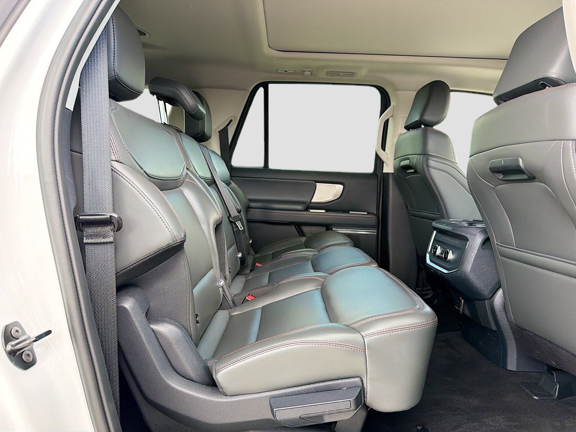 Certified 2025 Ford Expedition Max Active AWD/4WD image 35
