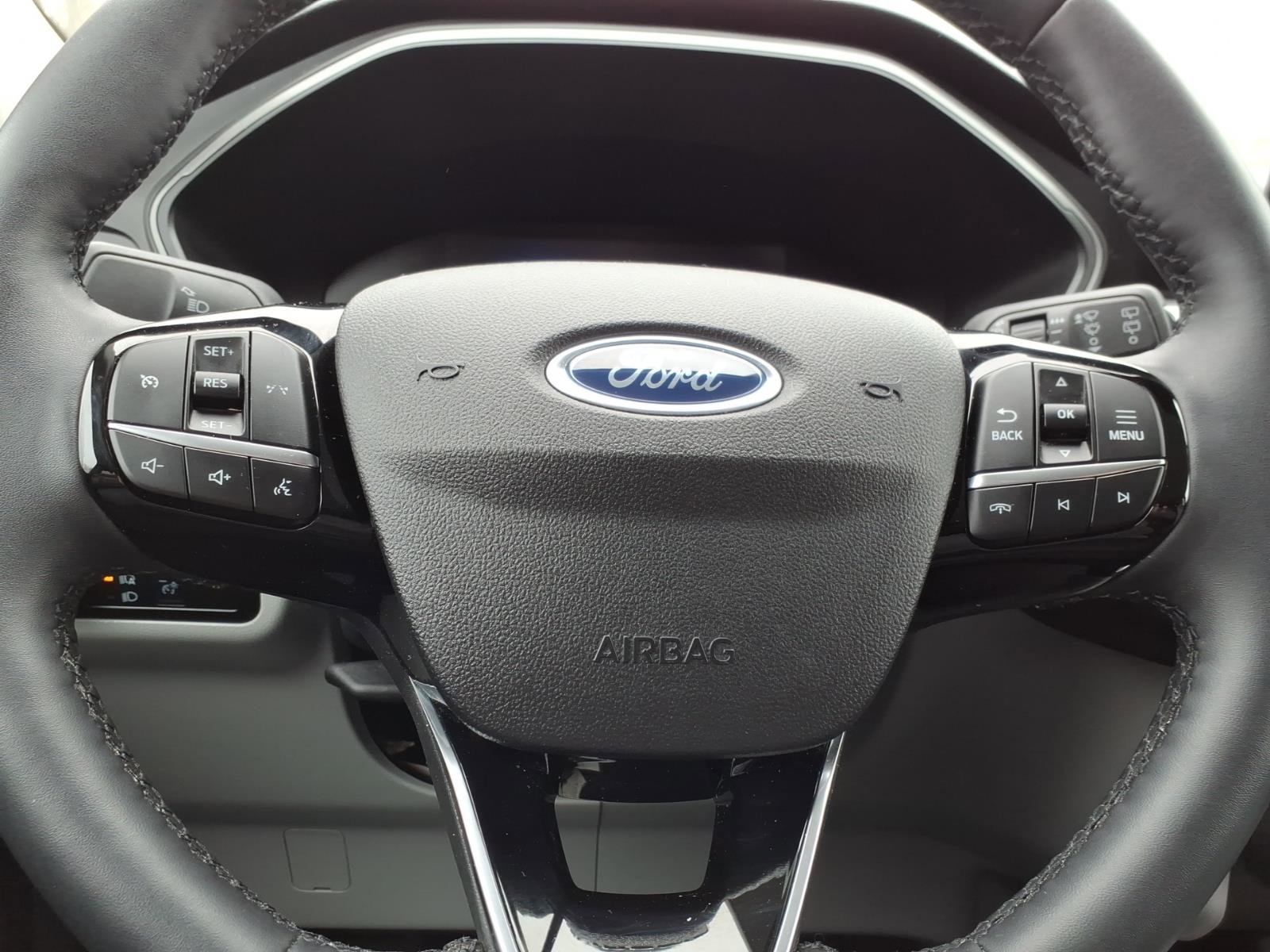 Certified 2023 Ford Escape Active AWD/4WD image 23