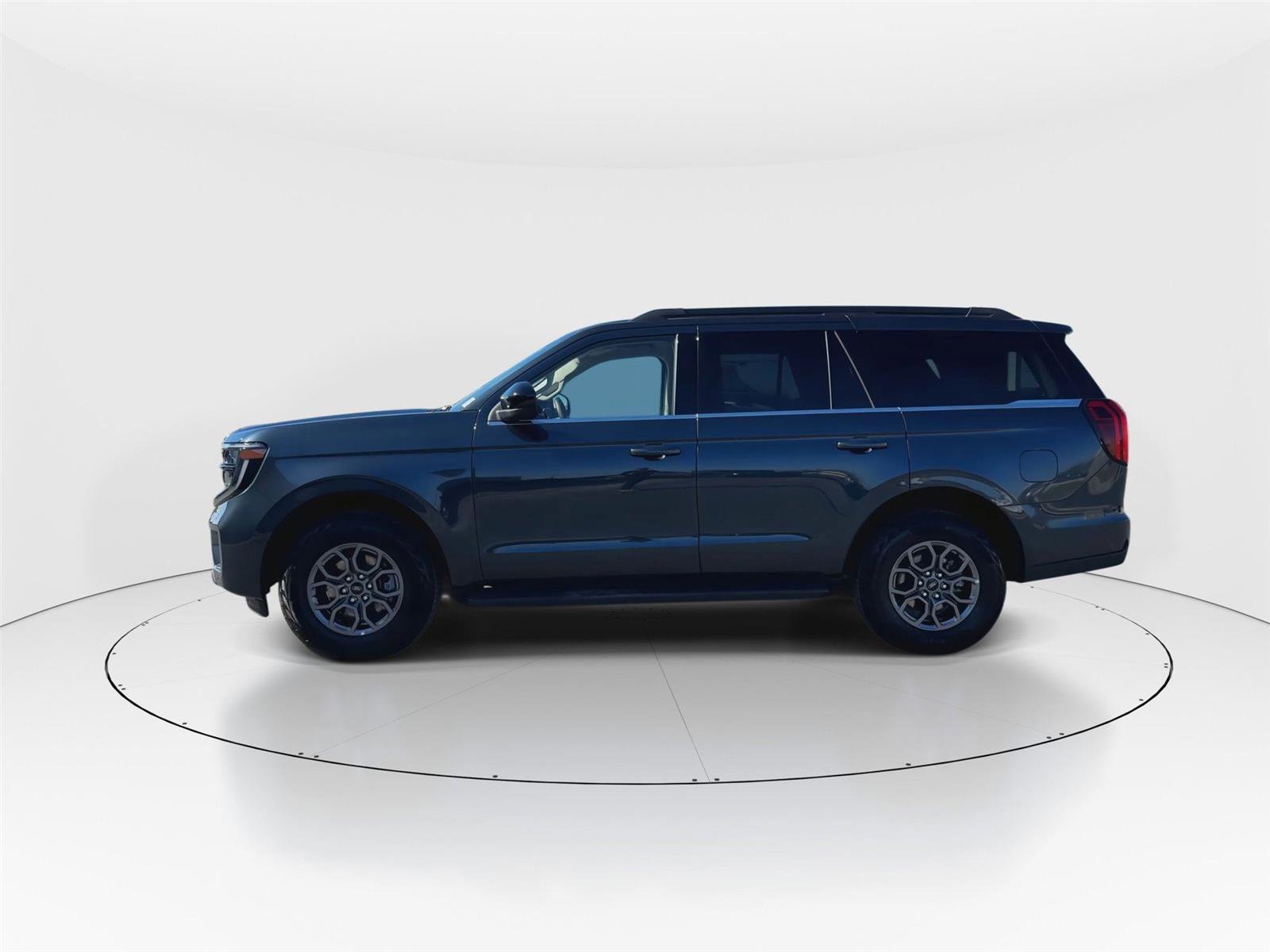 Certified 2025 Ford Expedition Active image 7