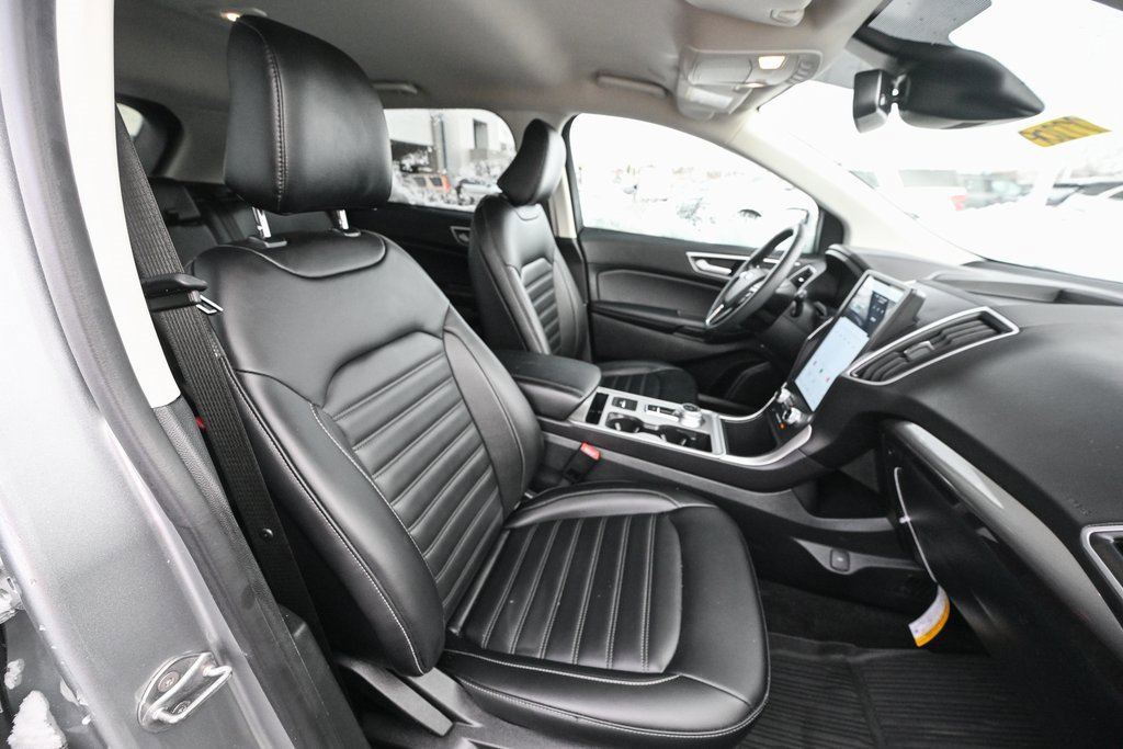 Certified 2024 Ford Edge SEL w/ Convenience Package image 30