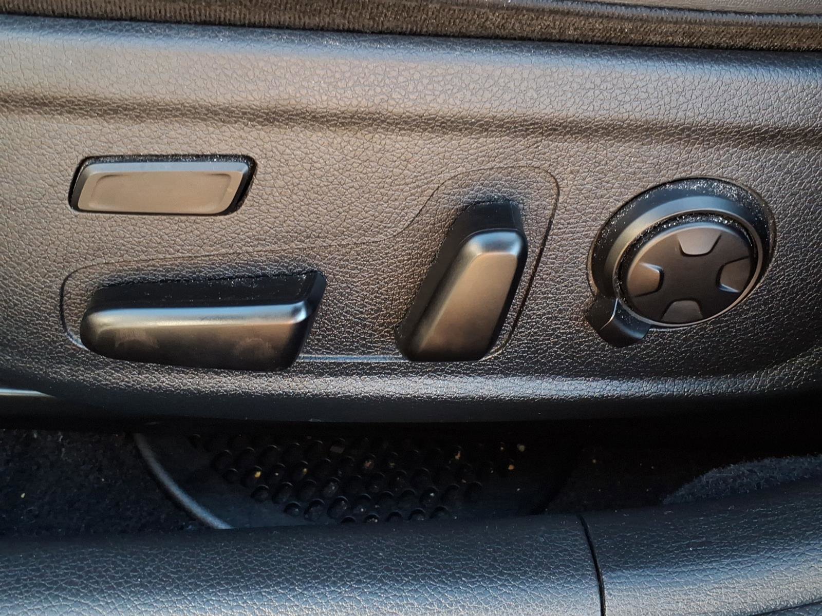 Used 2022 Kia Stinger GT2 image 17