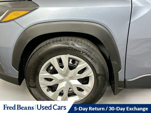 Used 2024 Toyota Corolla Cross L image 31