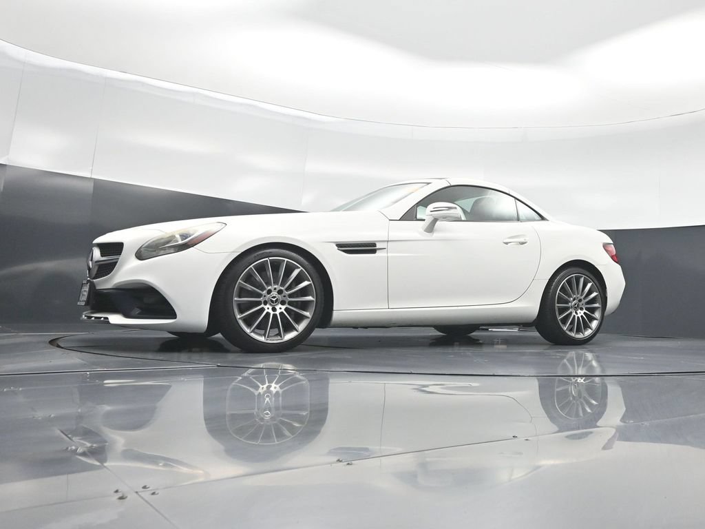 Used 2017 Mercedes-Benz SLC 300 image 39