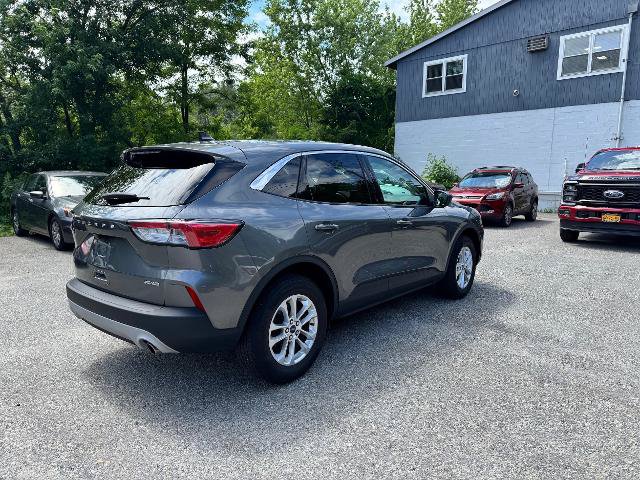Certified 2022 Ford Escape SE AWD/4WD image 2