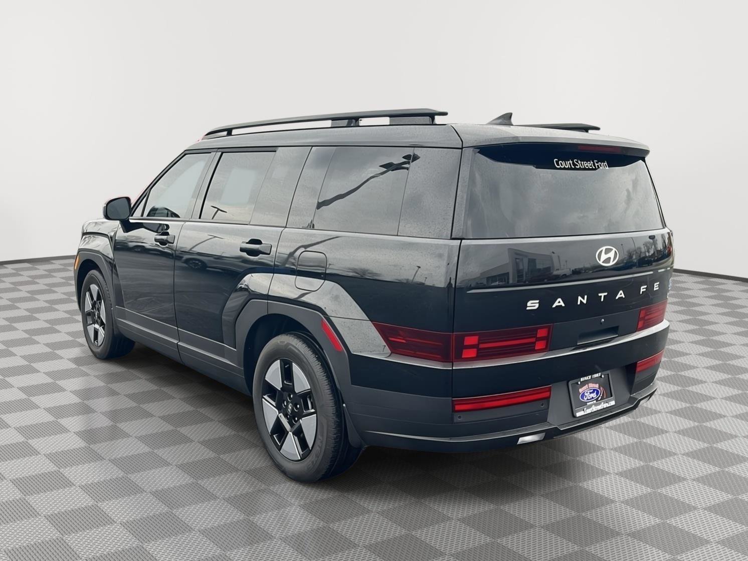 Used 2025 Hyundai Santa Fe SEL image 3