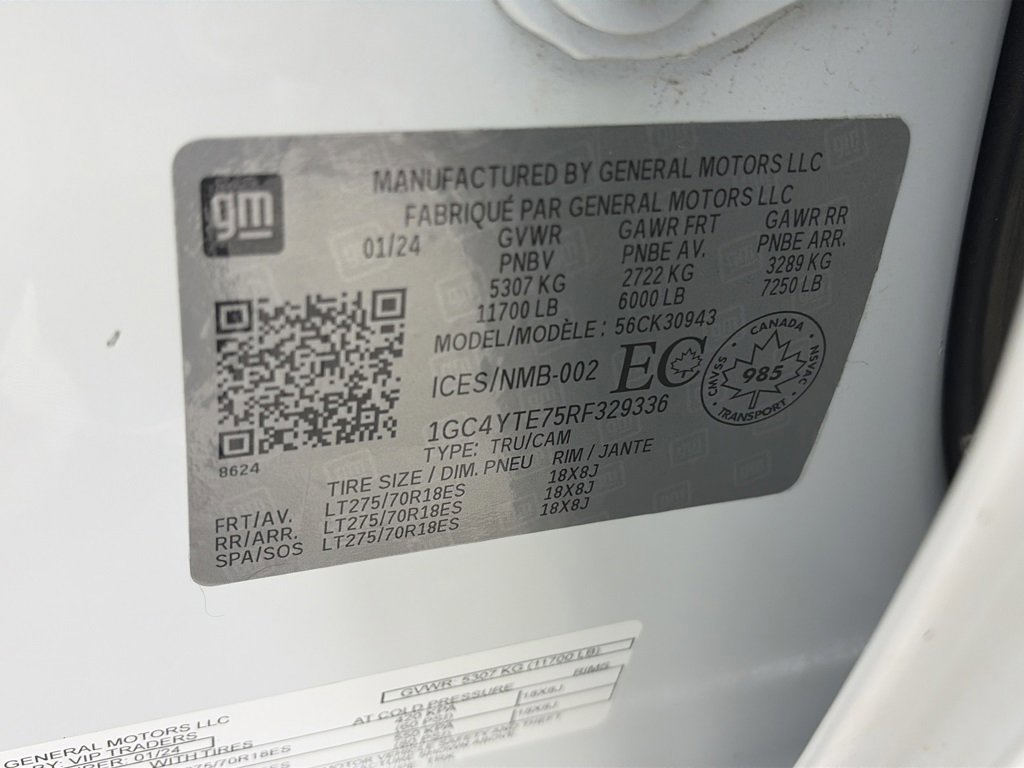 Used 2024 Chevrolet Silverado 3500 LT image 9