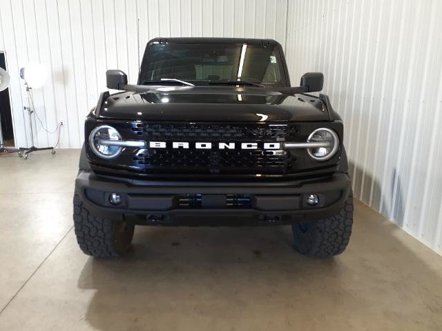 Certified 2025 Ford Bronco Outer Banks w/ Black Appearance Package AWD/4WD image 13