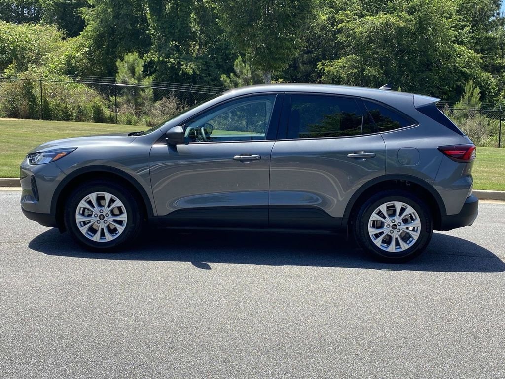 Certified 2025 Ford Escape Active FWD image 8