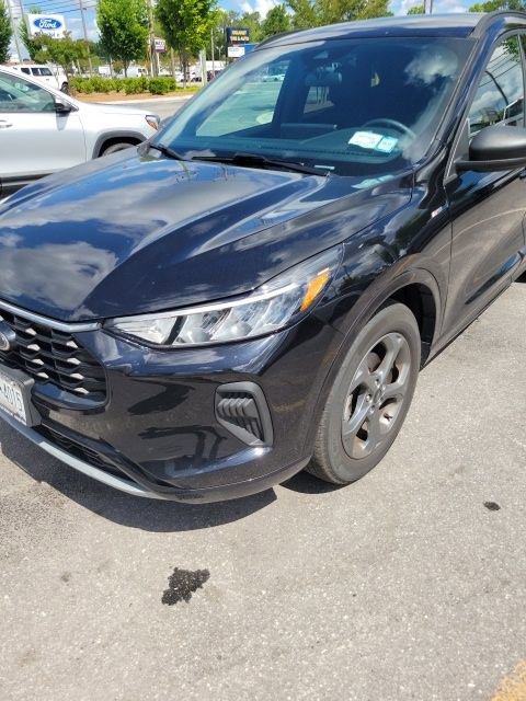 Certified 2023 Ford Escape ST-Line w/ Tech Pack #1 AWD/4WD video 1
