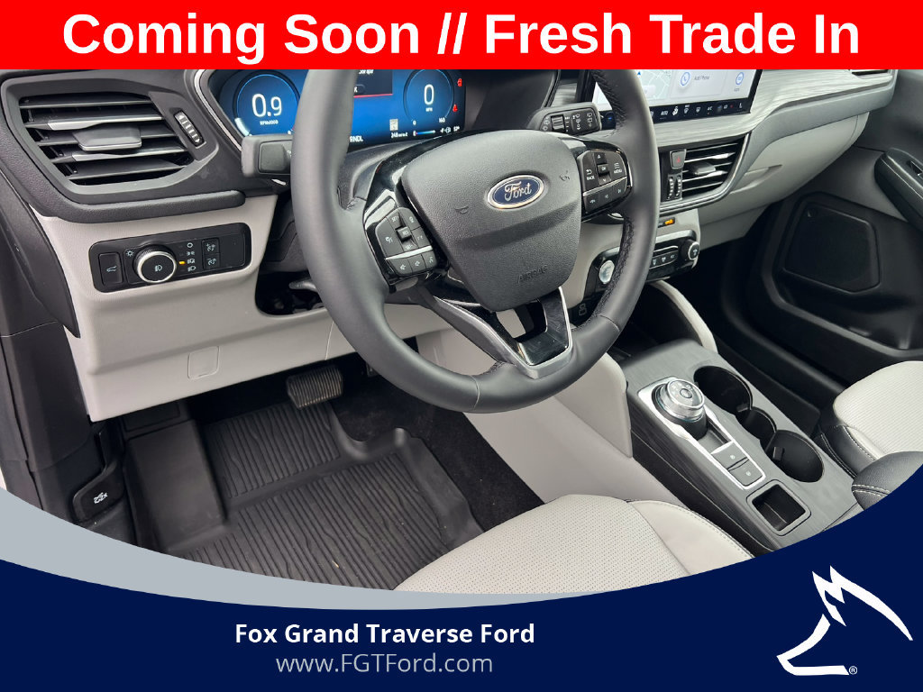 Certified 2024 Ford Escape Platinum AWD/4WD image 17