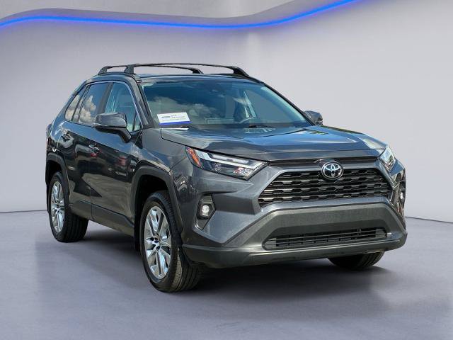 Used 2025 Toyota RAV4 XLE Premium FWD image 4