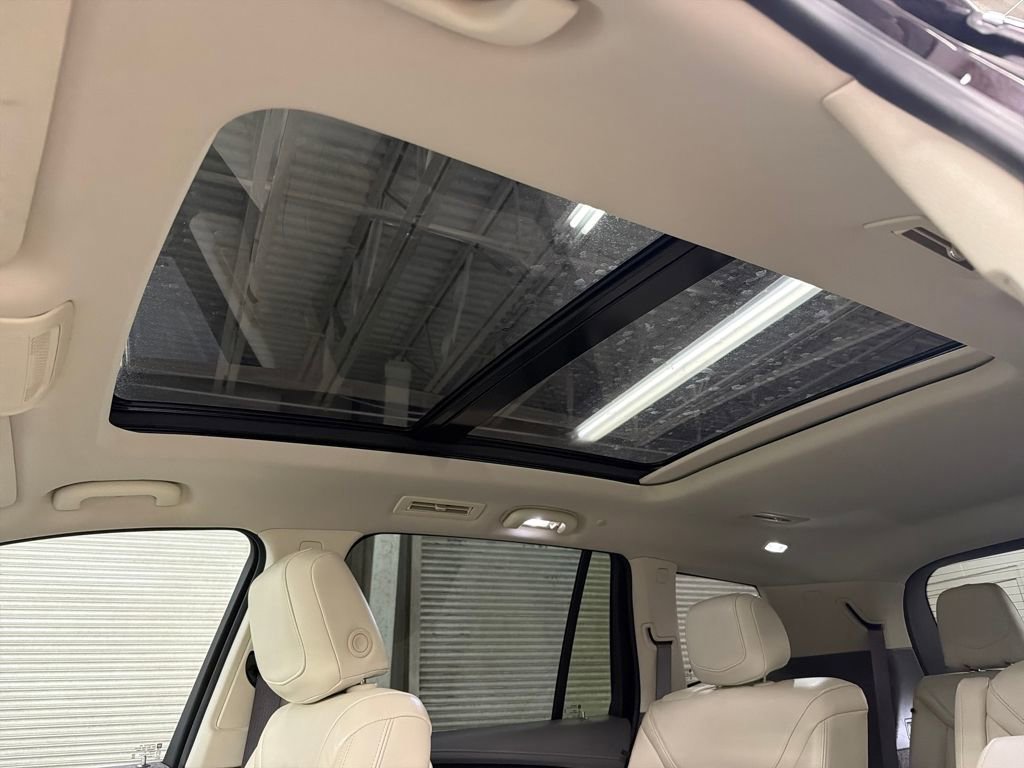 Used 2020 Cadillac XT6 Premium Luxury image 14