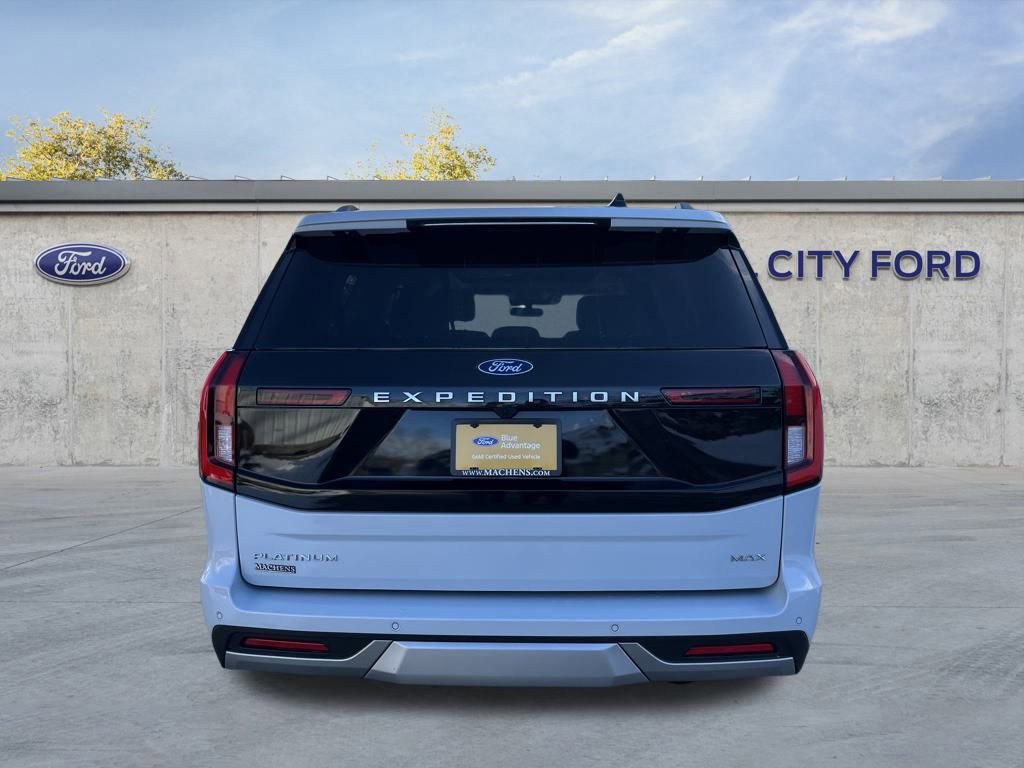 Certified 2025 Ford Expedition Max Platinum image 4