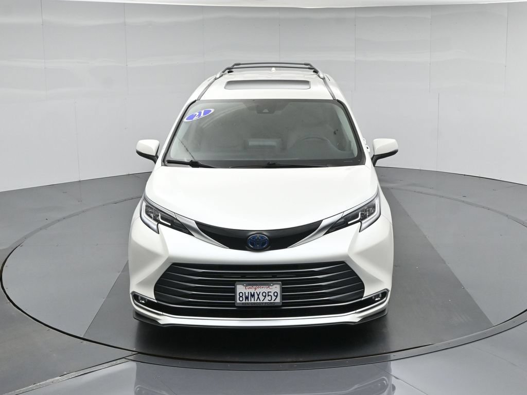 Used 2021 Toyota Sienna Limited FWD image 41