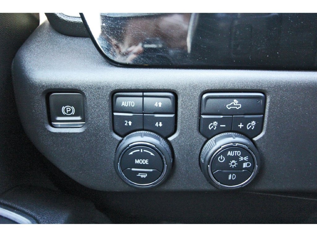 Used 2023 Chevrolet Silverado 1500 LT Trail Boss w/ Protection Package AWD/4WD image 23