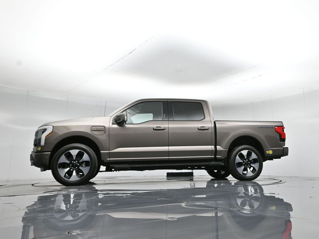 Certified 2022 Ford F150 Lightning Platinum image 54