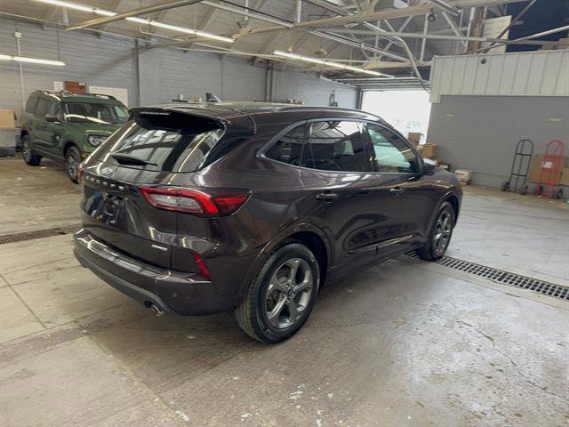 Certified 2023 Ford Escape ST-Line w/ Tech Pack #1 image 5