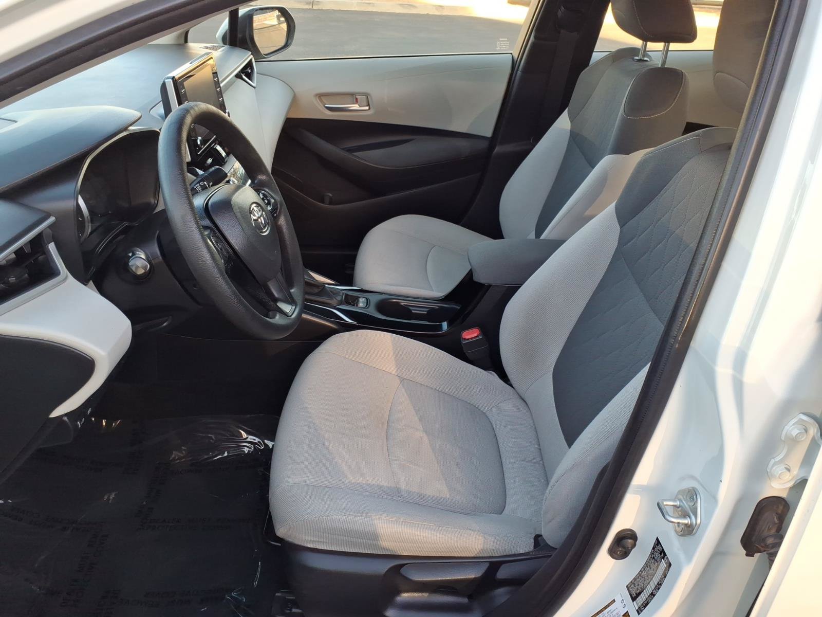 Used 2021 Toyota Corolla LE w/ Carpet Mat Package (TMS) FWD image 13