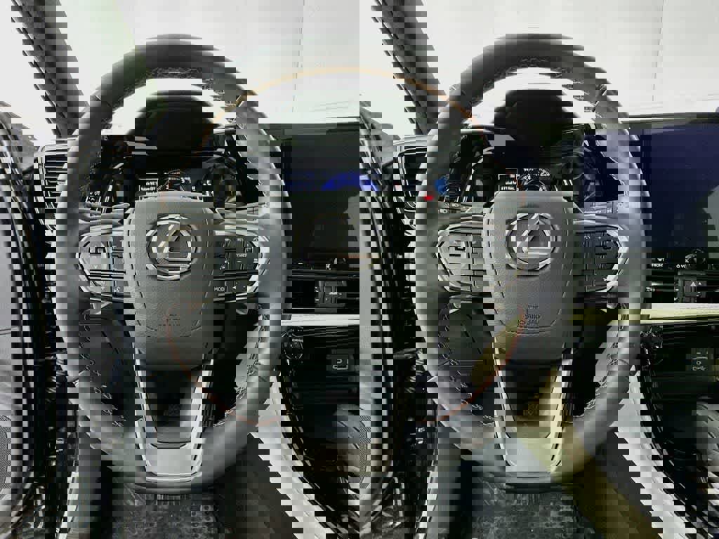 Used 2024 Lexus NX 250 FWD w/ Cold Area Package image 18