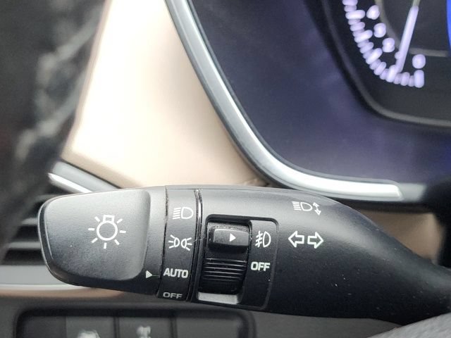 Used 2019 Hyundai Santa Fe Limited AWD/4WD image 27