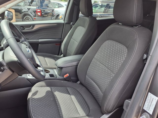 Certified 2023 Ford Escape Active w/ Tech Pack #1 FWD image 3