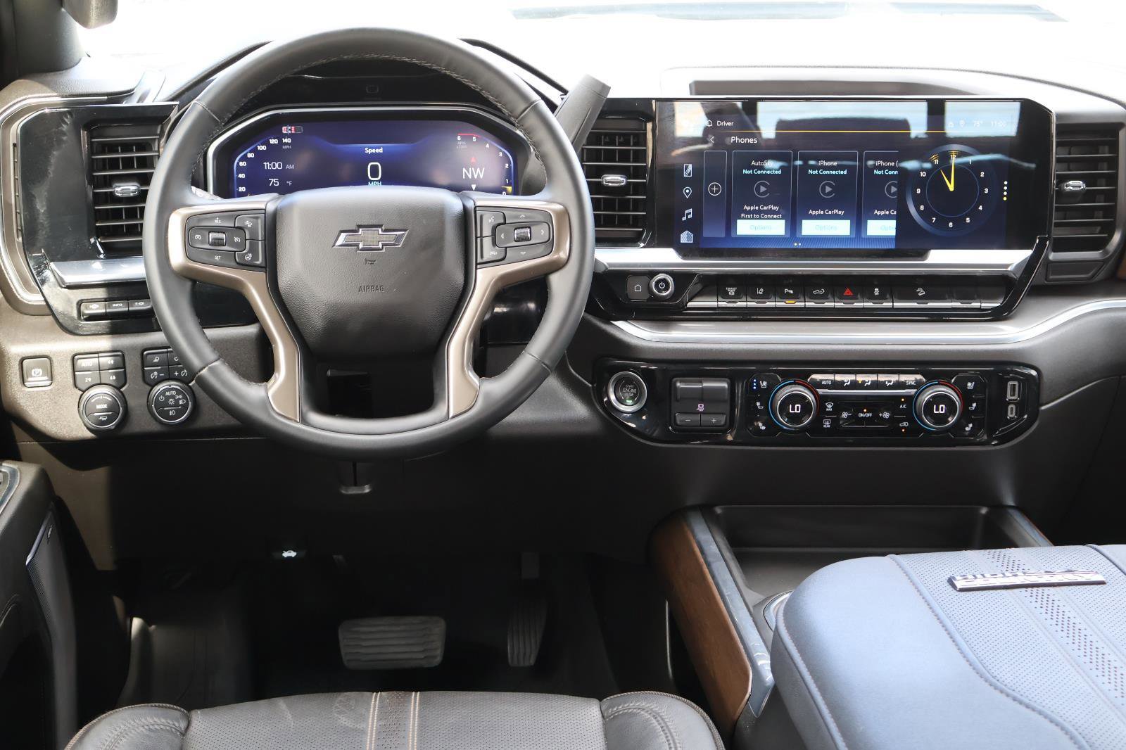 Used 2024 Chevrolet Silverado 2500 High Country w/ High Country Premium Package image 27