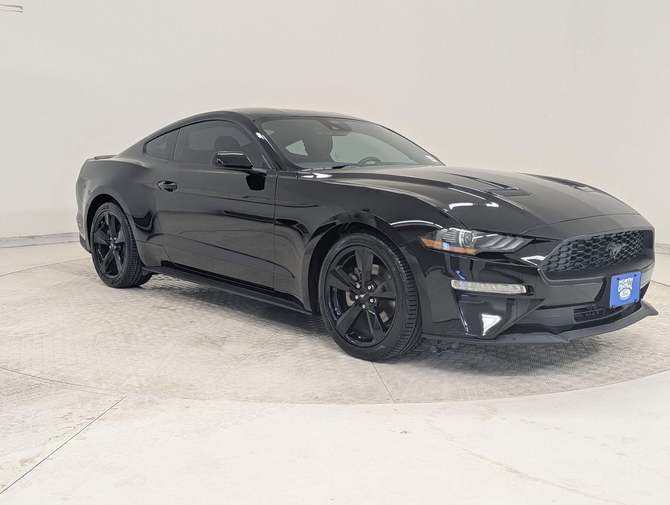 Certified 2022 Ford Mustang Coupe w/ Equipment Group 101A image 6