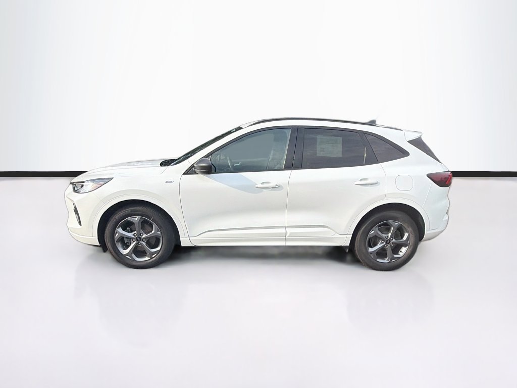Certified 2023 Ford Escape ST-Line w/ Tech Pack #1 AWD/4WD image 8