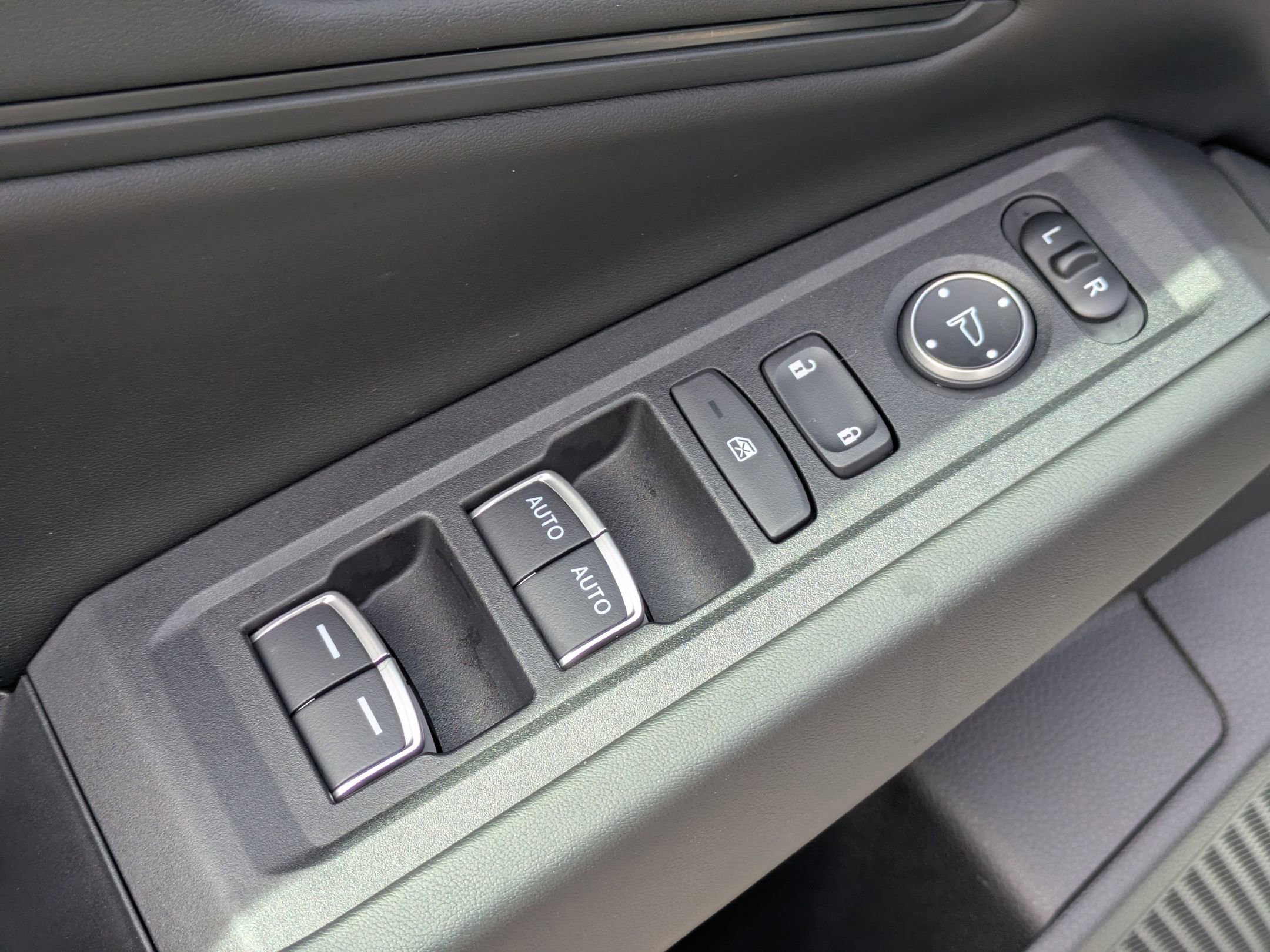 Used 2023 Honda Accord EX image 11