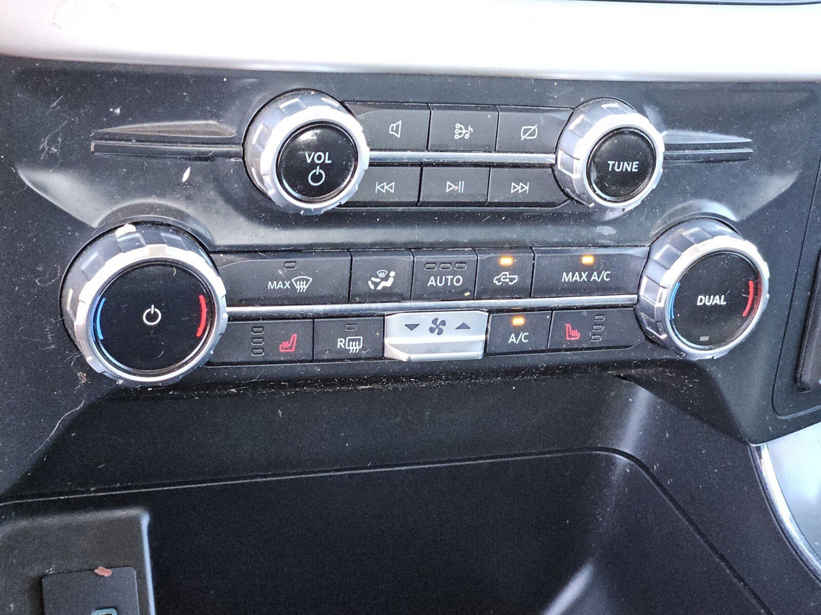 Certified 2022 Ford F150 XLT w/ Equipment Group 302A High image 24