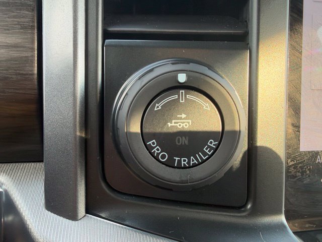 Certified 2025 Ford F150 Lariat w/ FX4 Off-Road Package AWD/4WD image 18