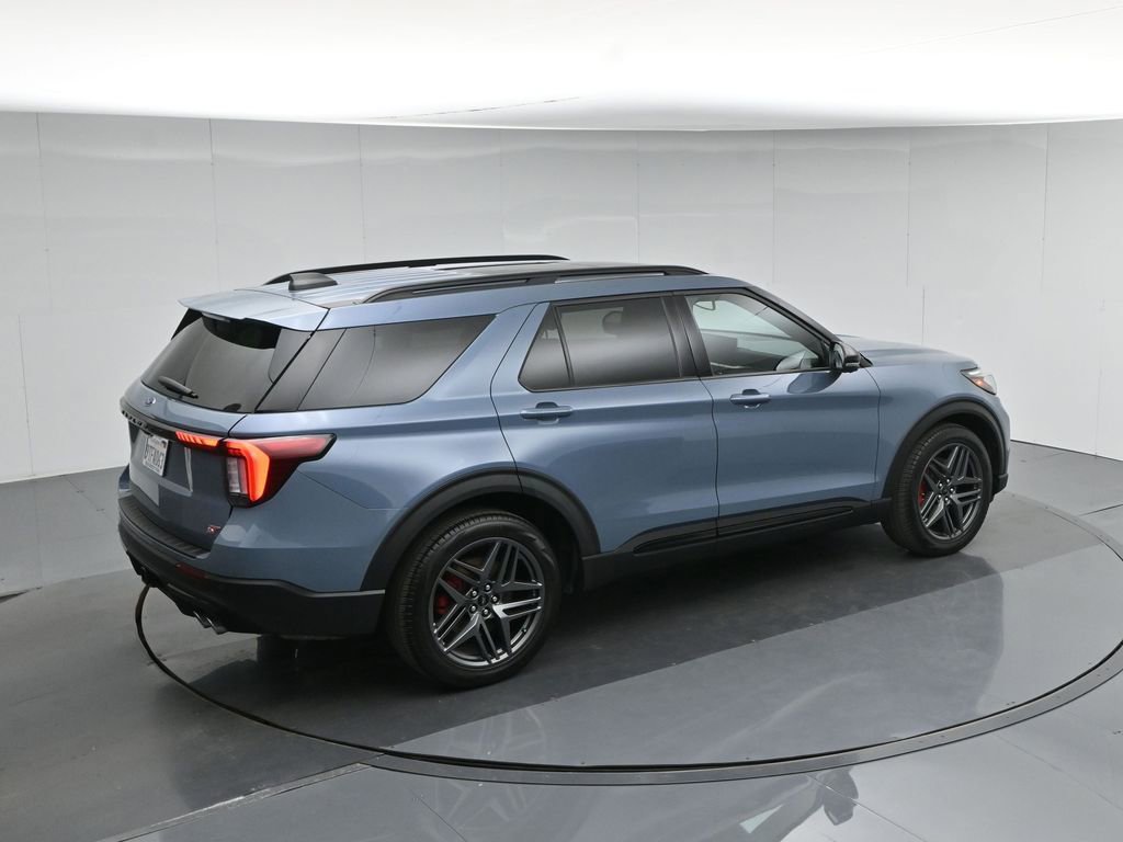 Certified 2025 Ford Explorer ST w/ Sun And Sound Package AWD/4WD image 46