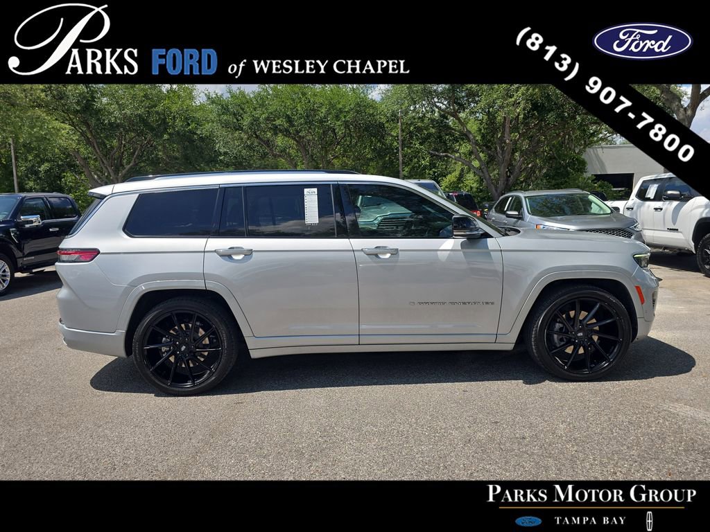Used 2022 Jeep Grand Cherokee L Overland AWD/4WD image 3