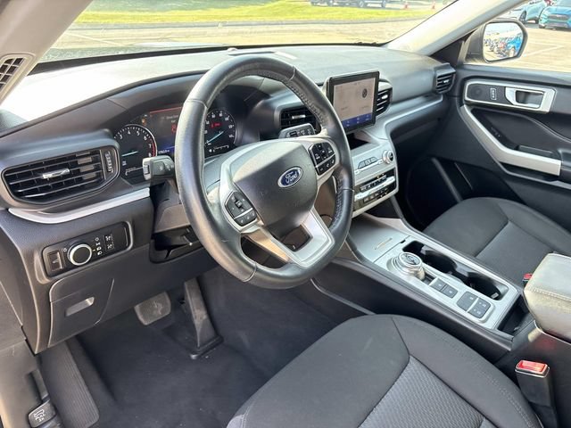 Certified 2023 Ford Explorer XLT RWD image 12
