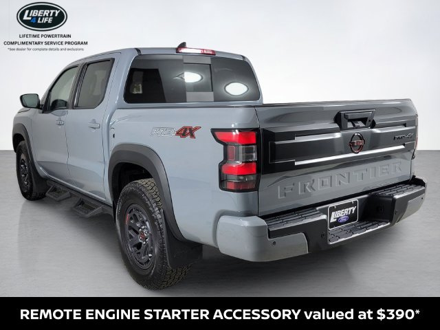 Used 2025 Nissan Frontier PRO-4X AWD/4WD image 5