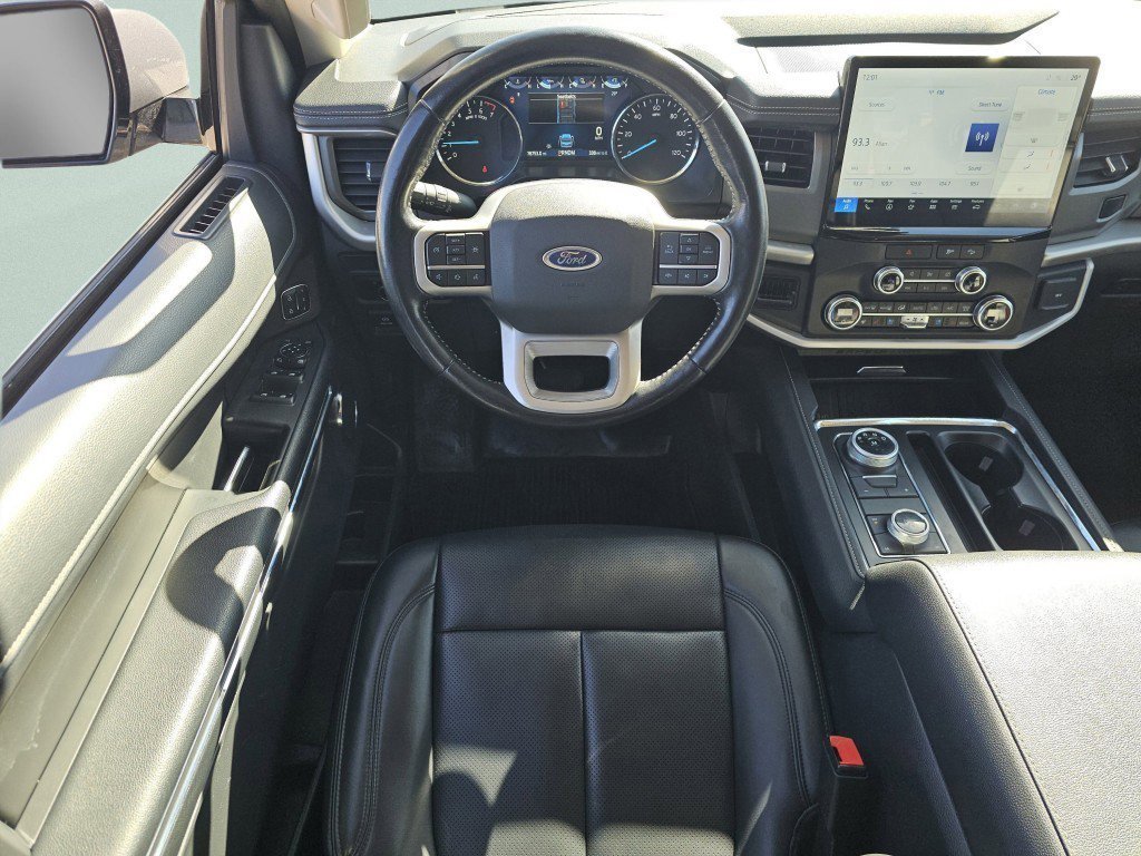 Certified 2023 Ford Expedition Max XLT image 10