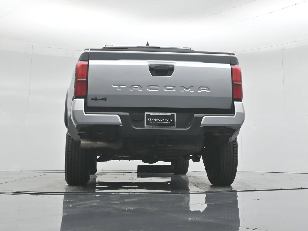 Used 2024 Toyota Tacoma TRD Off-Road image 46
