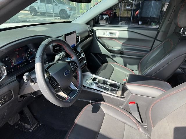 Certified 2023 Ford Explorer ST-Line w/ Class IV Trailer Tow Package RWD image 9