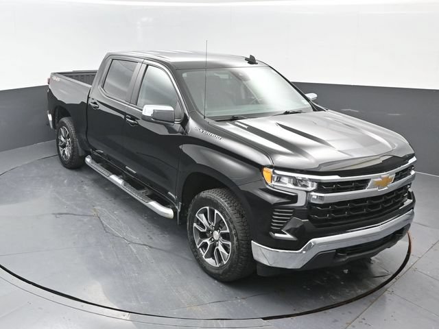 Used 2024 Chevrolet Silverado 1500 LT AWD/4WD image 18