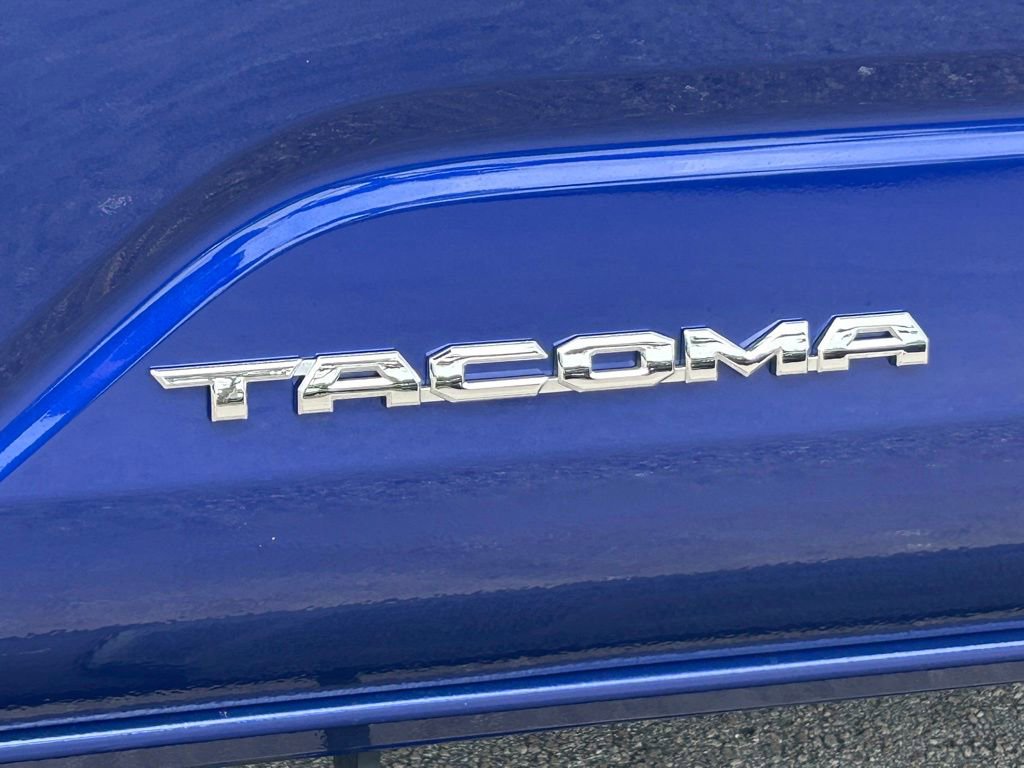 Used 2025 Toyota Tacoma SR5 RWD image 15