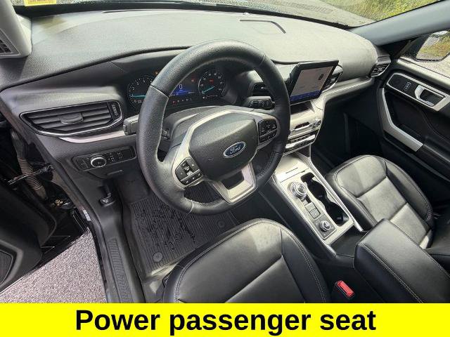 Certified 2023 Ford Explorer XLT w/ Equipment Group 202A AWD/4WD image 18