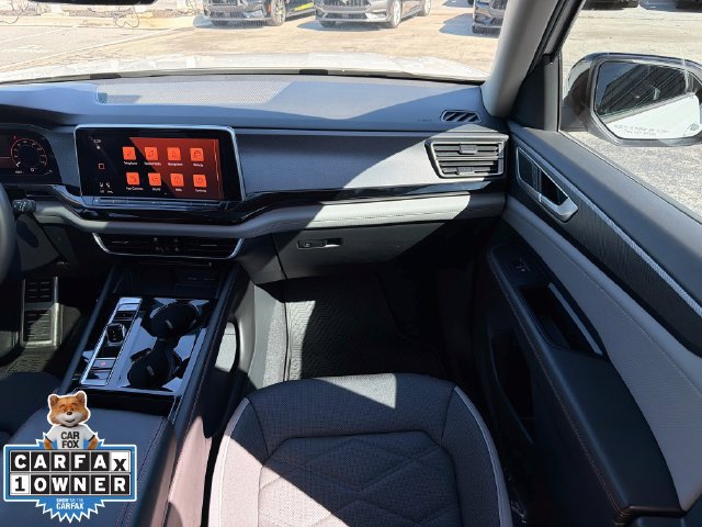 Used 2024 Volkswagen Atlas Peak Edition SE AWD/4WD image 19